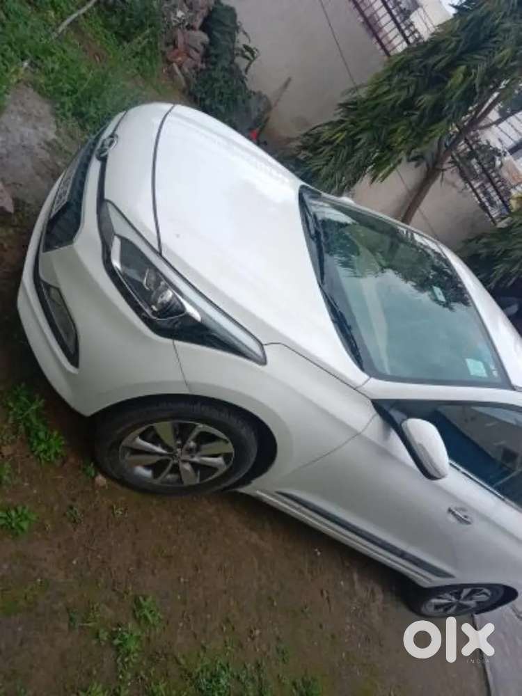 Hyundai New I20 2017 Petrol 80000 Km Driven