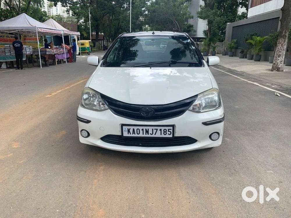 Toyota Etios Liva G, 2011, Petrol