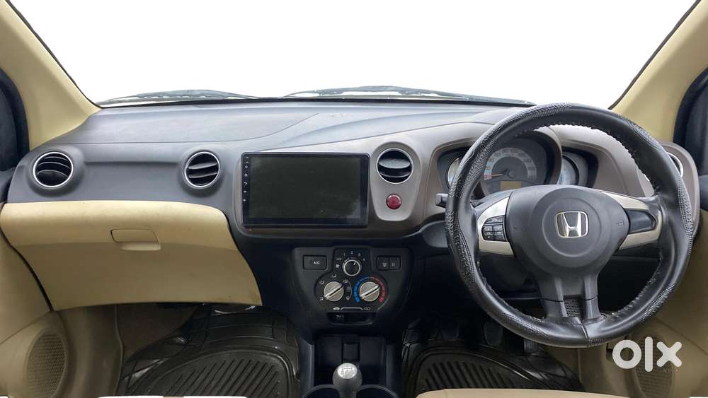 Honda Brio 2011-2013 V Mt, 2013, Petrol