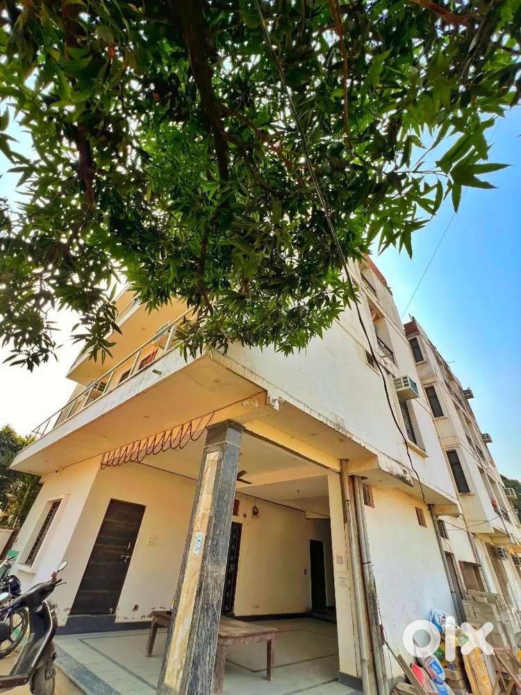 Independent rooms at Hyderabad Gate BHU