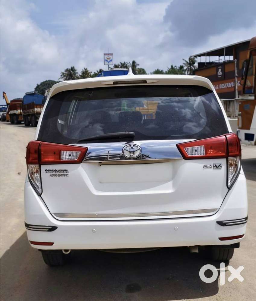Toyota Innova Crysta 2.4 V 8 Str, 2018, Diesel