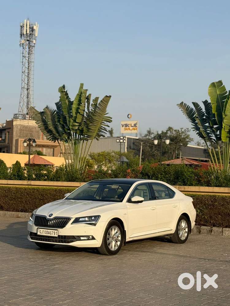 Skoda Superb L&k 2.0 Tdi At, 2019, Diesel