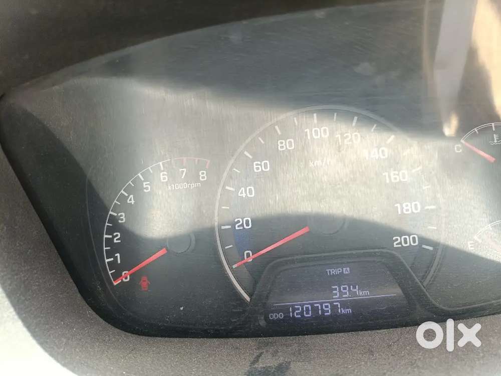 Xcent 2014 Good Condition Vehicle Insurance Valid 2027