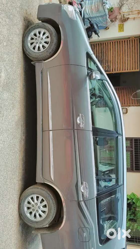 Toyota Innova Diesel With Captain Seat 2014