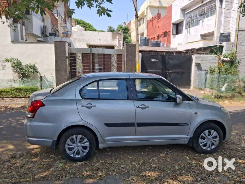 Maruti Suzuki Swift Dzire 1.2 Vxi Bsiv, 2011, Petrol