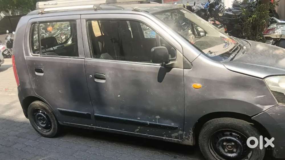 Well-maintained Full Working Condition Only Body Paint Is Damaged