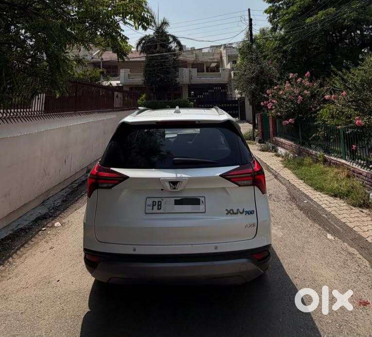 Mahindra Xuv700 2.2 Ax 5 Diesel At Str, 2023, Diesel