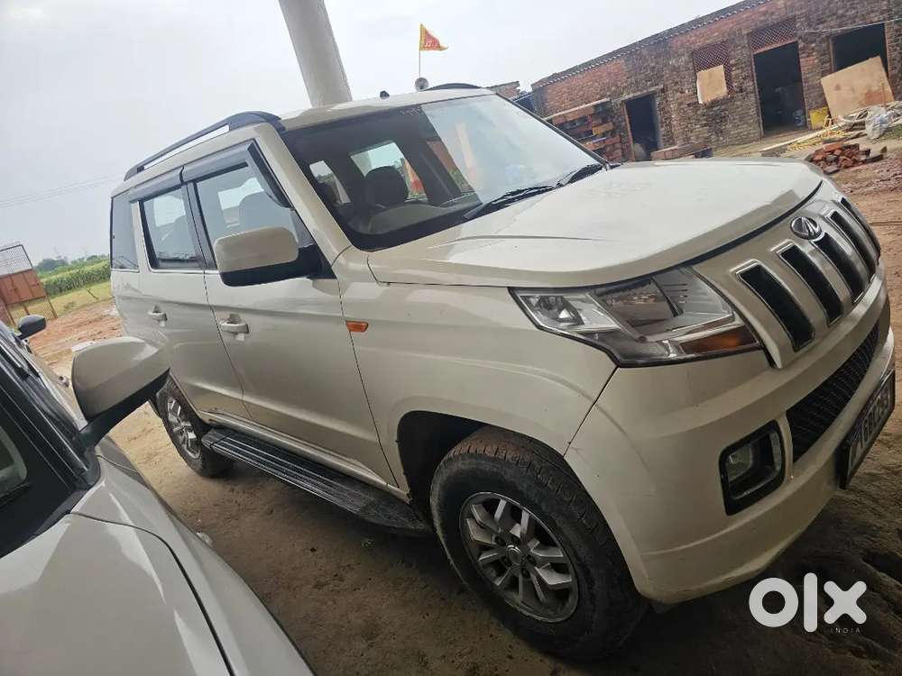 Mahindra Tuv 300 2015 Diesel Well Maintained