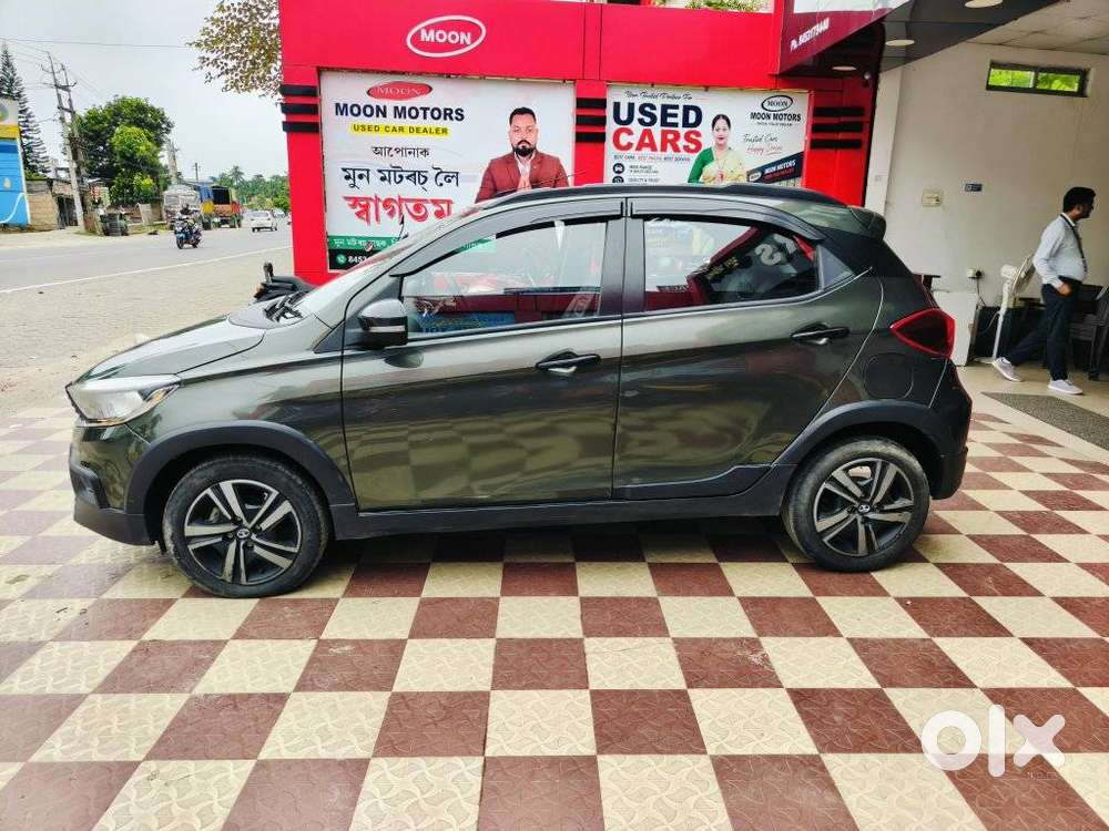 Tata Tiago 1.05 Revotorq Xz Plus Dualtone, 2023, Petrol