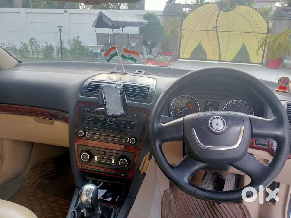 Skoda Laura 2011