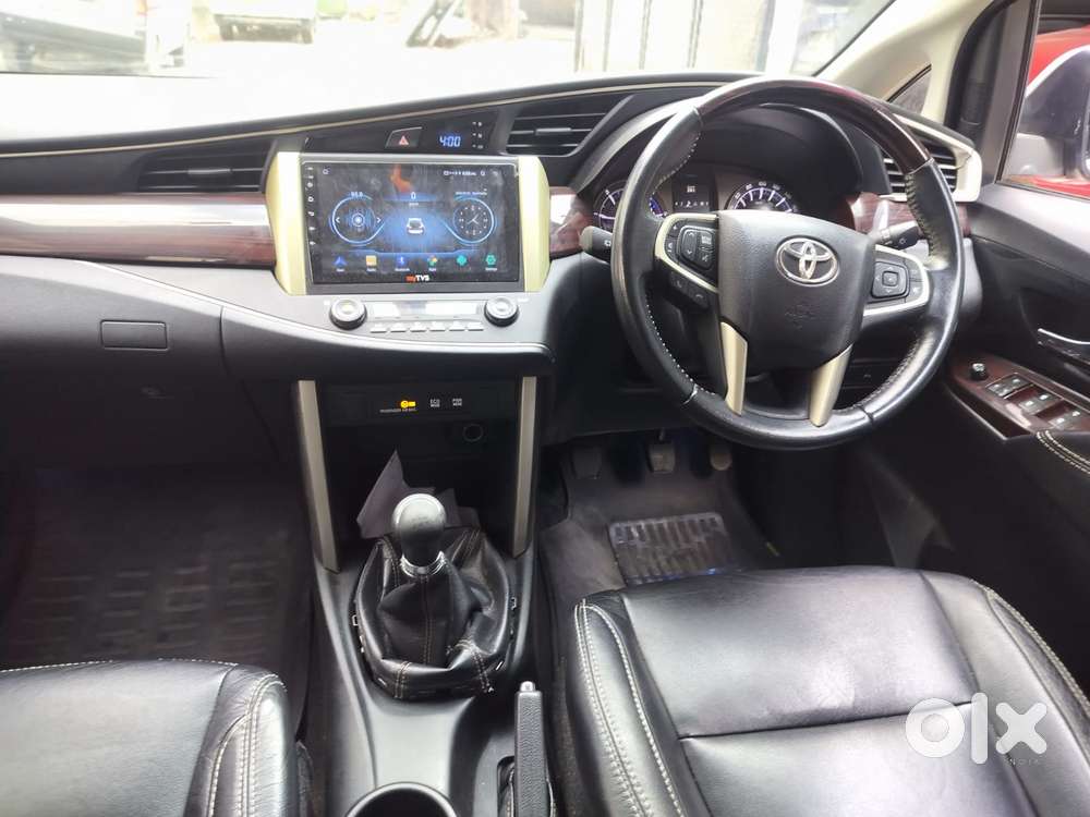 Toyota Innova Crysta 2.4 Vx Mt 8s, 2016, Diesel