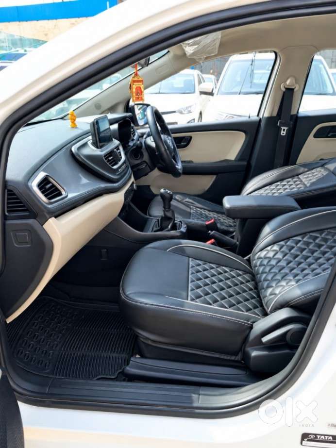 Tata Altroz 1.2 Xm, 2023, Petrol