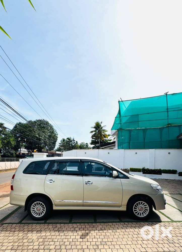 Toyota Innova Diesel 2012 Vx Orginal Kerala
