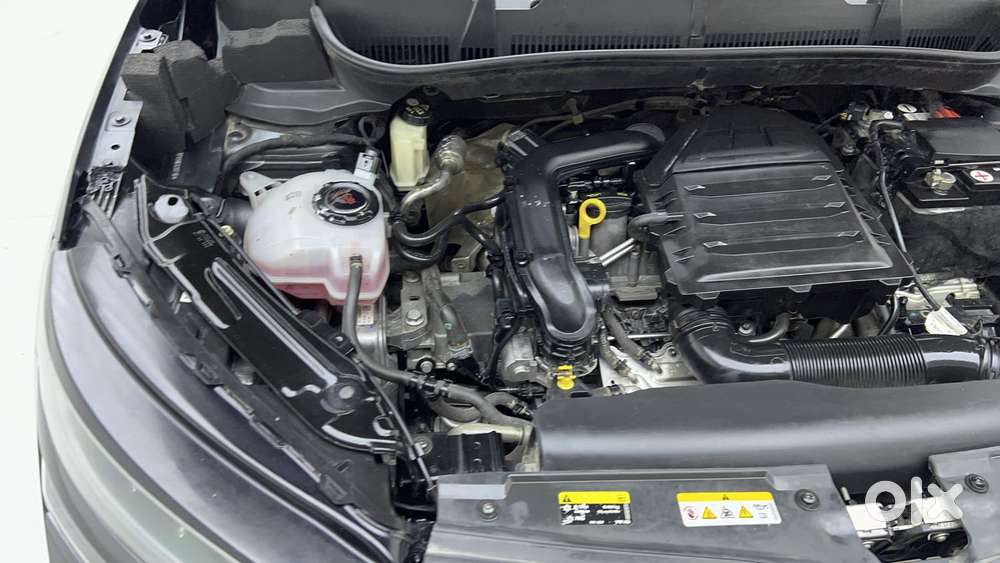 Skoda Kushaq 1.0 Tsi Style, 2022, Petrol