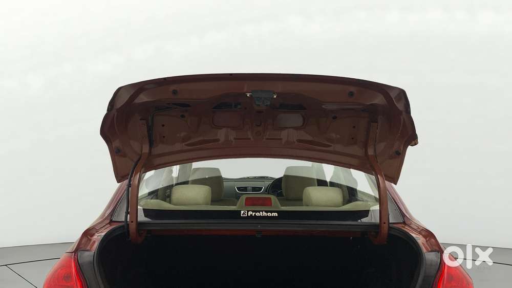 Maruti Suzuki Swift Dzire Vxi At, 2016, Petrol