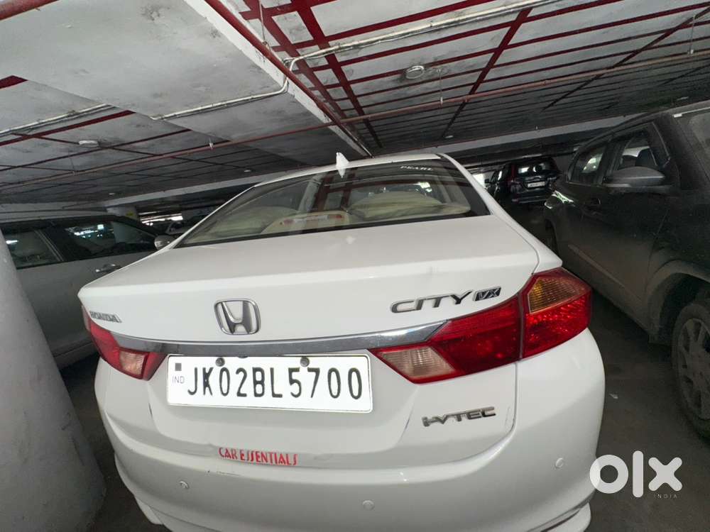 Honda City Vx (sunroof) Petrol Manual 2015