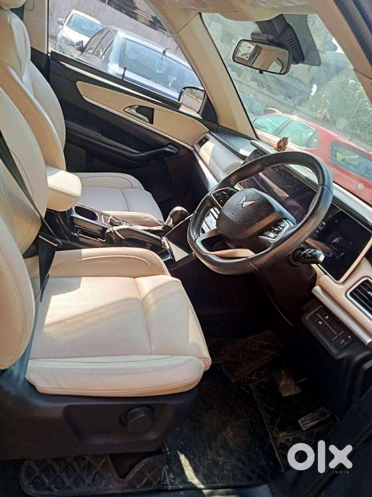 Mahindra Xuv700, 2022, Diesel