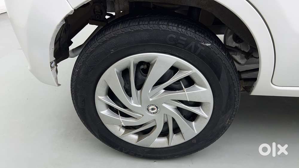 Maruti Suzuki Alto K10 2010-2014 Vxi, 2017, Petrol