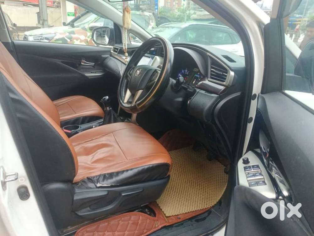 Toyota Innova Crysta 2.4 V 8 Str, 2017, Diesel