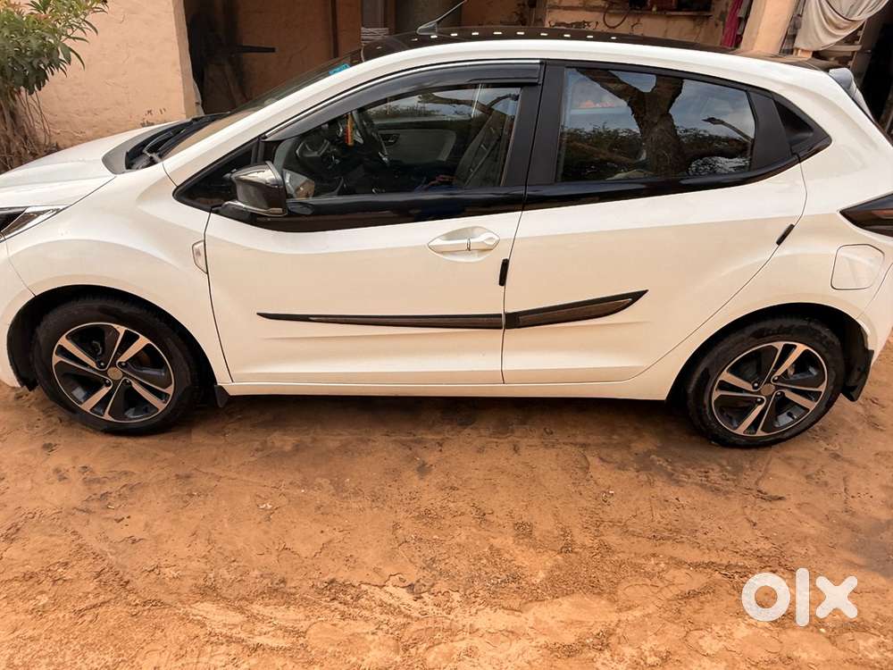 Tata Altroz Xz Plus Petrol Edition Start Stop Push Button