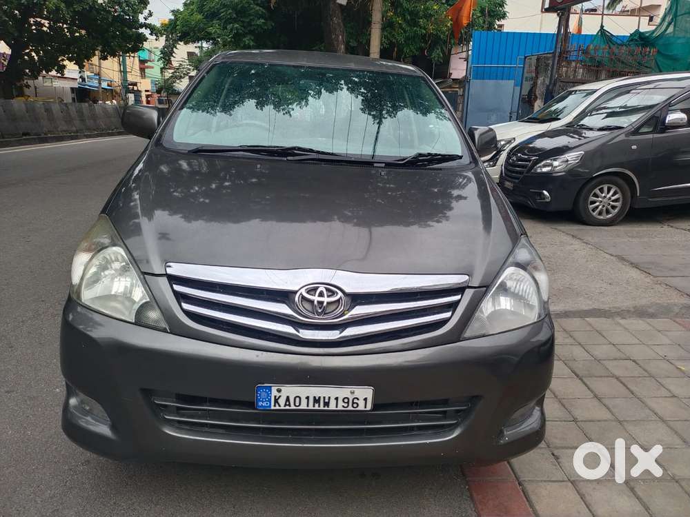 Toyota Innova 2.5 Vx 8 Str, 2011