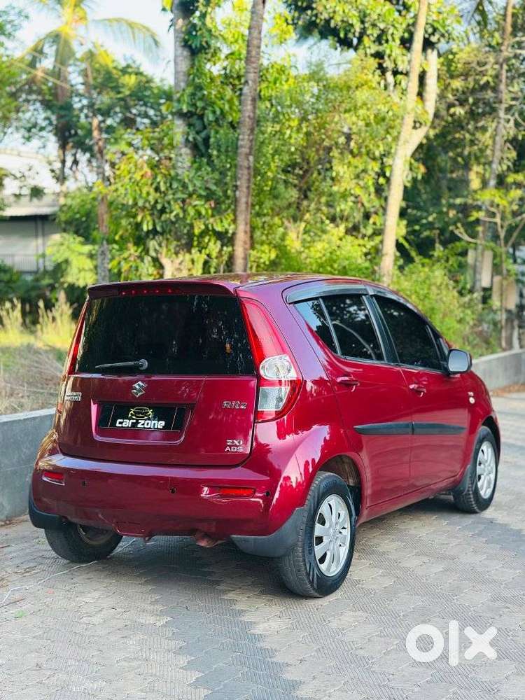 Maruti Suzuki Ritz Zxi, 2012, Petrol