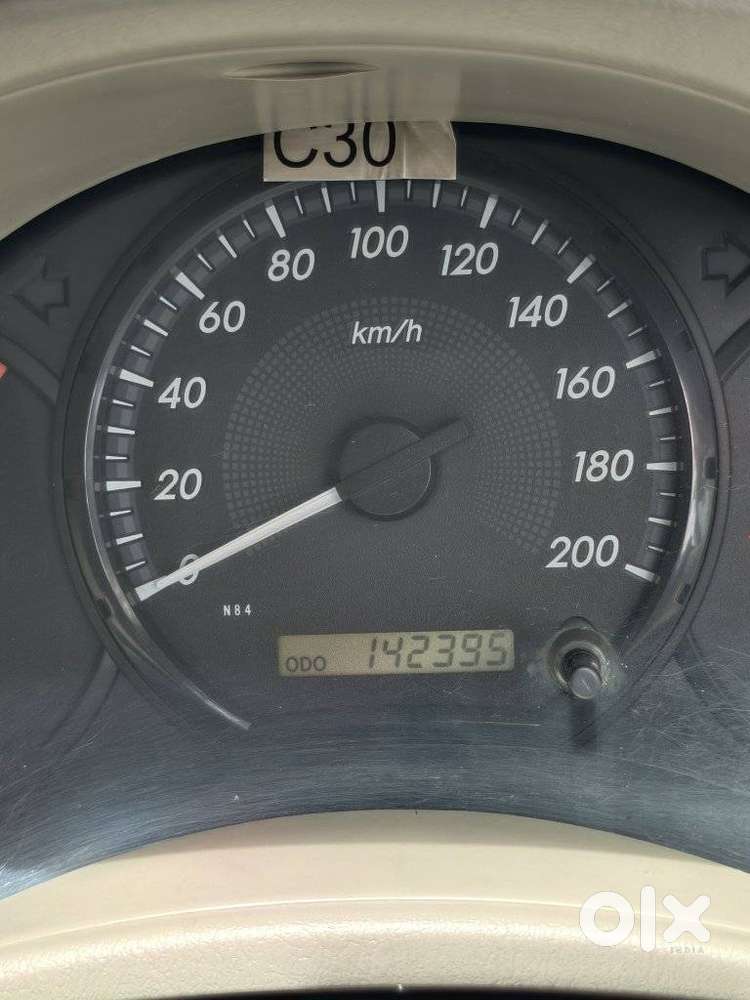 Toyota Innova 2.5 G (diesel) 8 Seater Bs Iv, 2012, Diesel