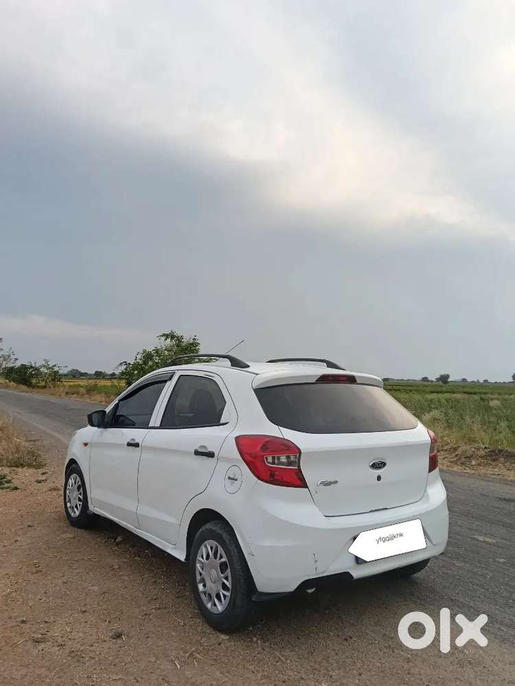 Ford Figo 2015 Petrol 64000 Km Driven