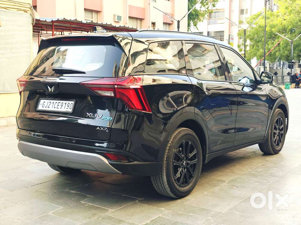 Mahindra Xuv700 2.2 Ax 7 Diesel Mt Luxury Pack Str, 2025, Diesel