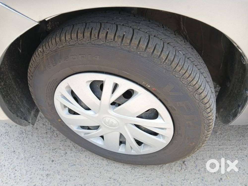 Maruti Suzuki Dzire 1.2 Vxi Amt, 2022, Petrol