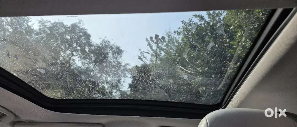 Top Model With Sunroof / New Michlein Tyres/ Condition Like New