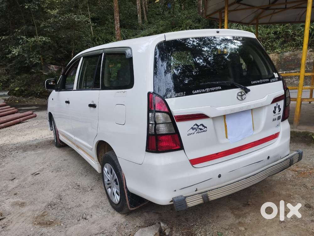 Toyota Innova 2.5 G (diesel) 7 Seater Bs Iv, 2015, Diesel