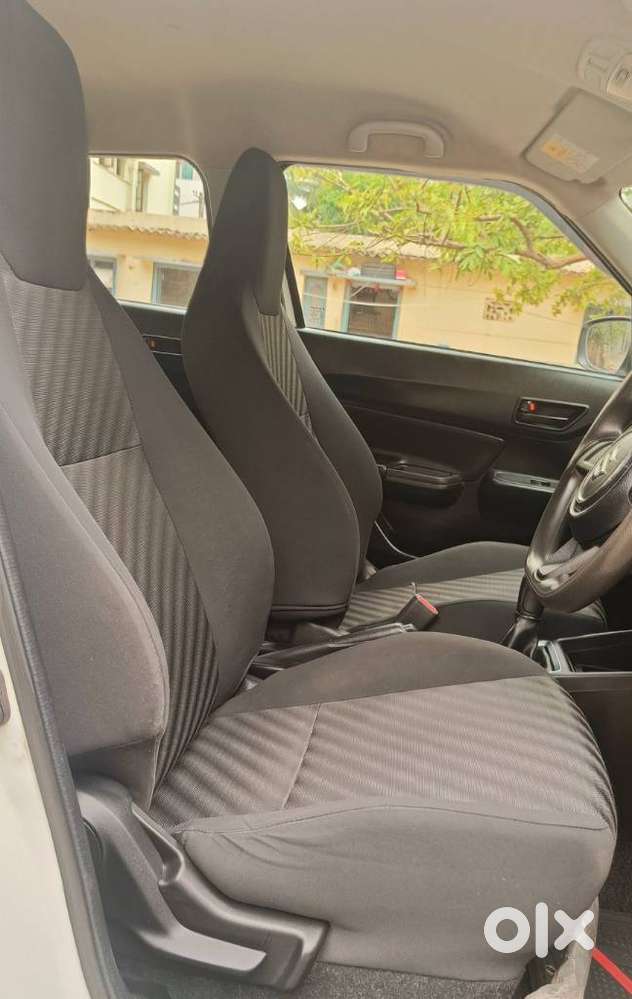 Maruti Suzuki Swift Lxi Optional-o, 2022, Petrol