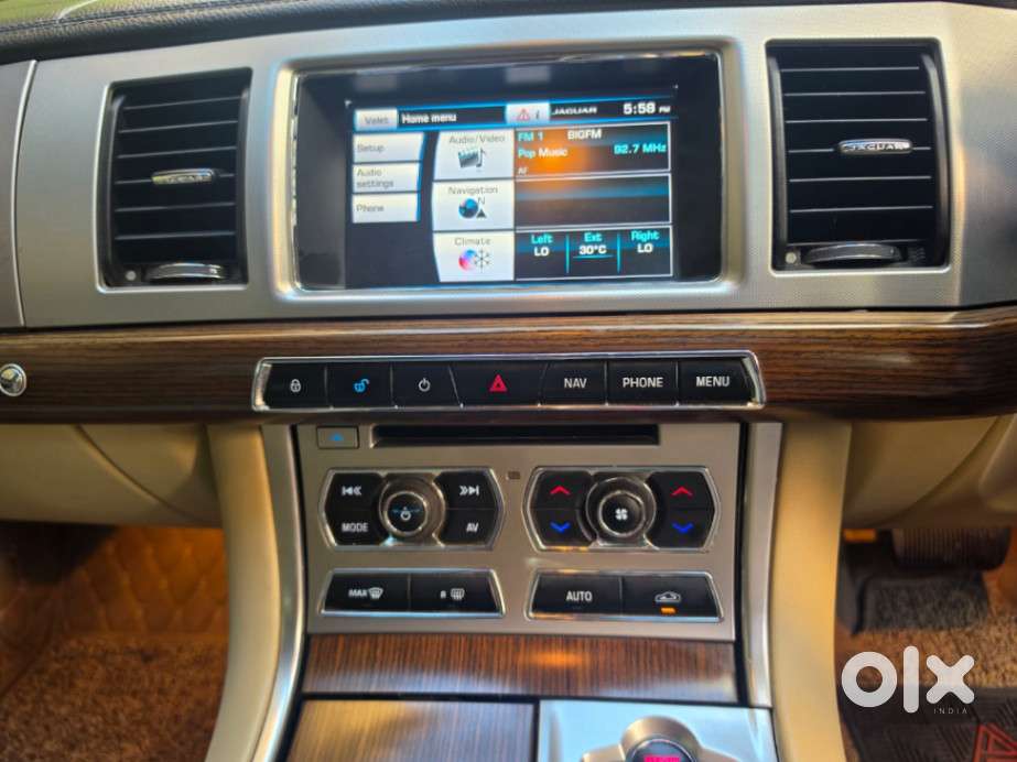 Jaguar Xf Petrol 2.0, 2016, Petrol
