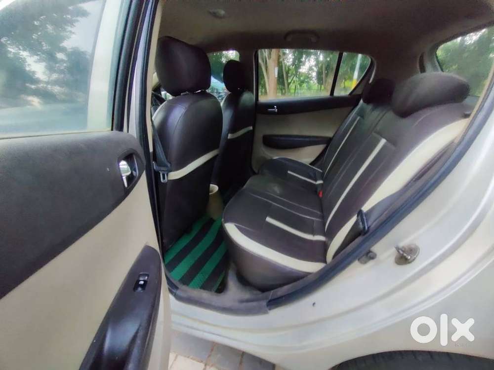Hyundai I20 2010-2012 1.2 Sportz, 2012, Petrol