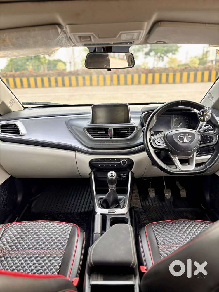 Tata Altroz Xz Plus (s) Dark Edition, 2023, Petrol