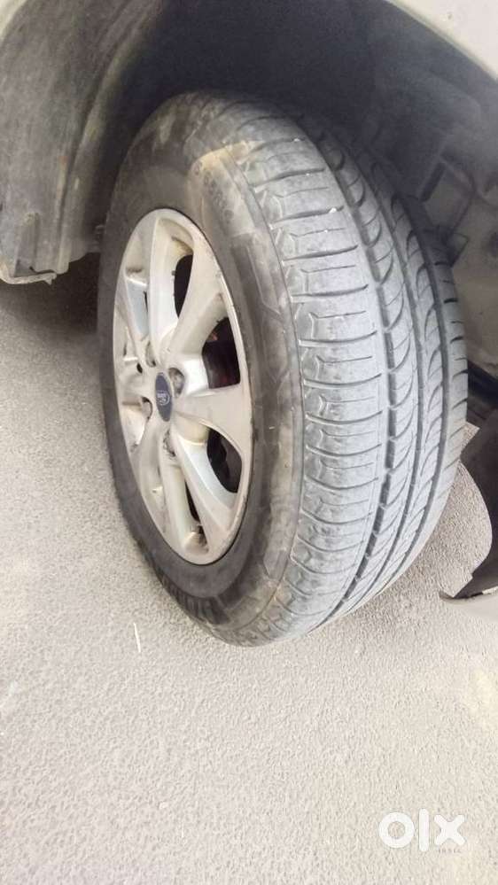 Ford Figo 2012-2015 Petrol Titanium, 2012, Petrol