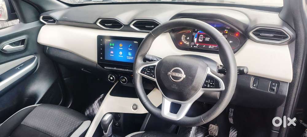 Nissan Magnite 1.0 Xv Turbo Cvt, 2022, Petrol