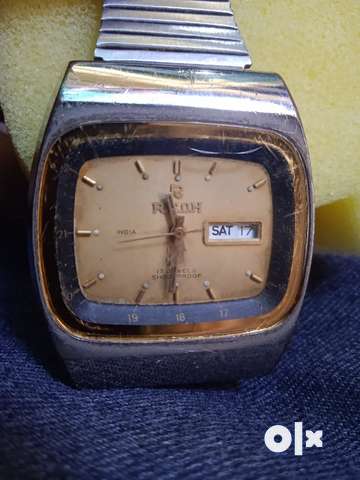 Ricoh watch accommodant olx