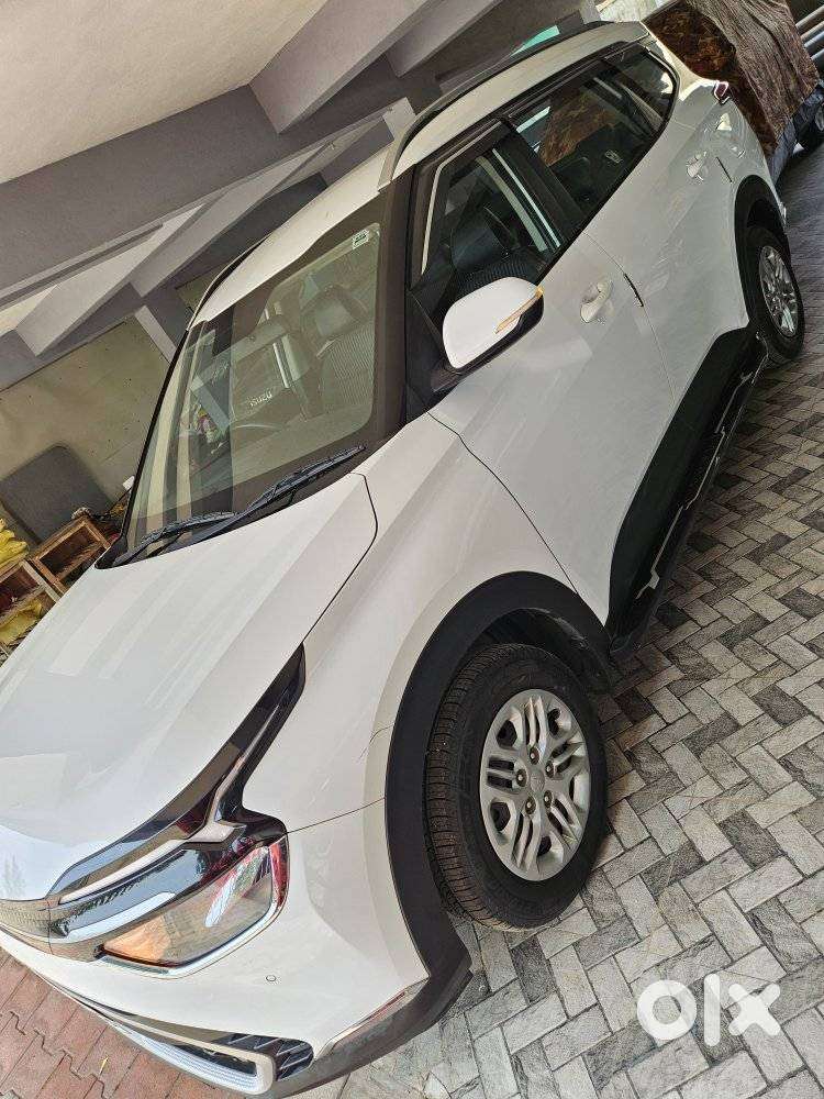 Kia Carens 1.4 Prestige 7 Str, 2023, Petrol