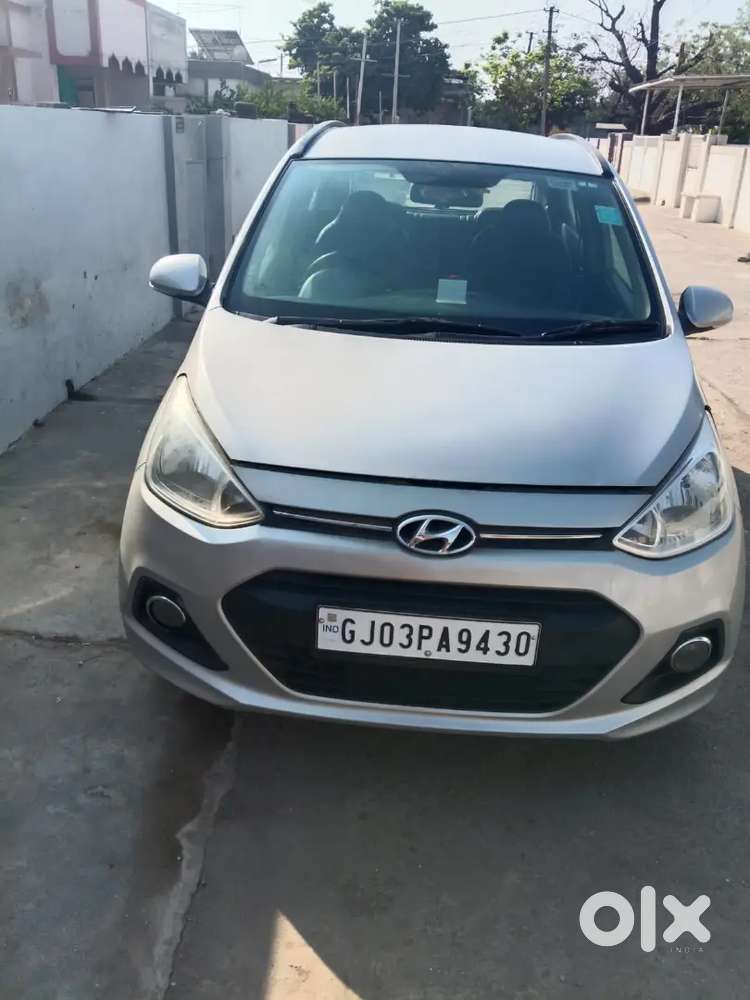 Grand I10 Sportz Crdi Diesel (silver) Gj03 Passing