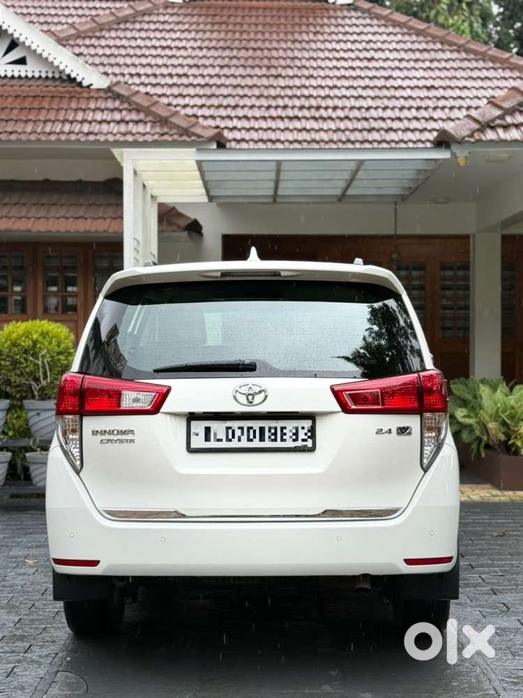 Toyota Innova Crysta 2.4 V 7 Str, 2023, Diesel
