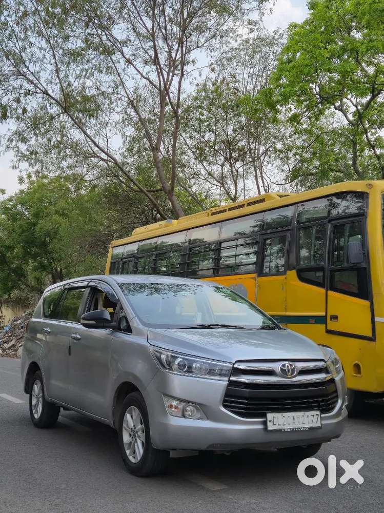 Innova Crysta Vx Disel ,manual ,full Track 8 Seater No Replace  All Ok