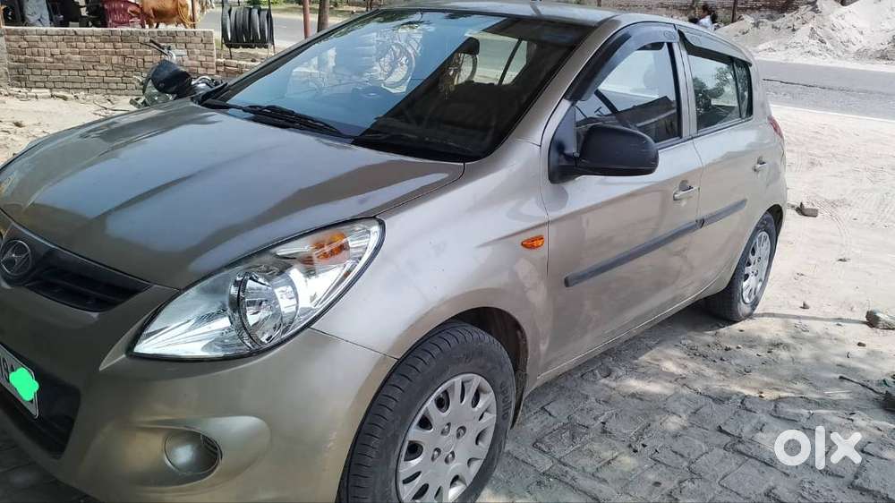 Hyundai I20 Petrol + Cng