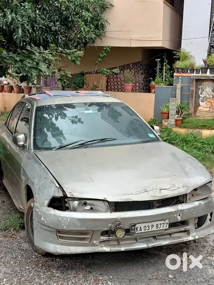 Mitsubishi Lancer 2.0 Lxd 2004