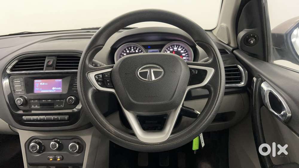 Tata Tiago Xz, 2016, Petrol