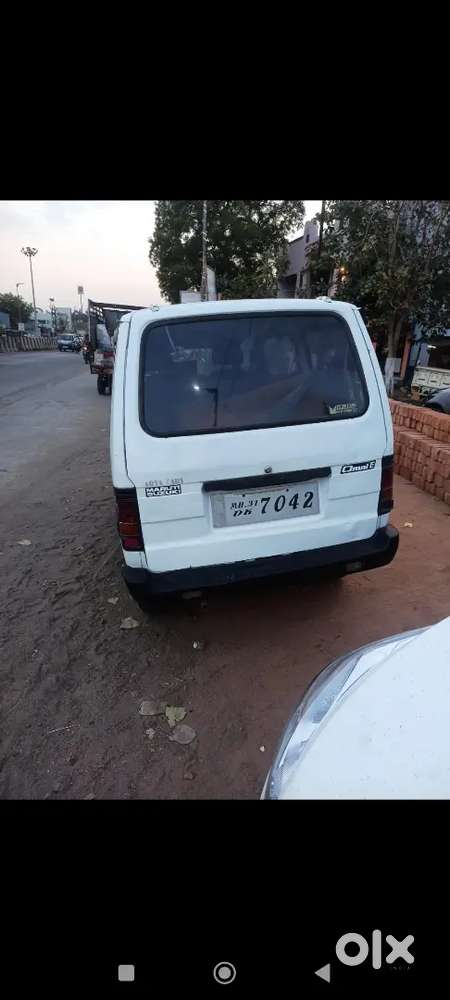 Maruti Suzuki Omni 2011 Petrol
