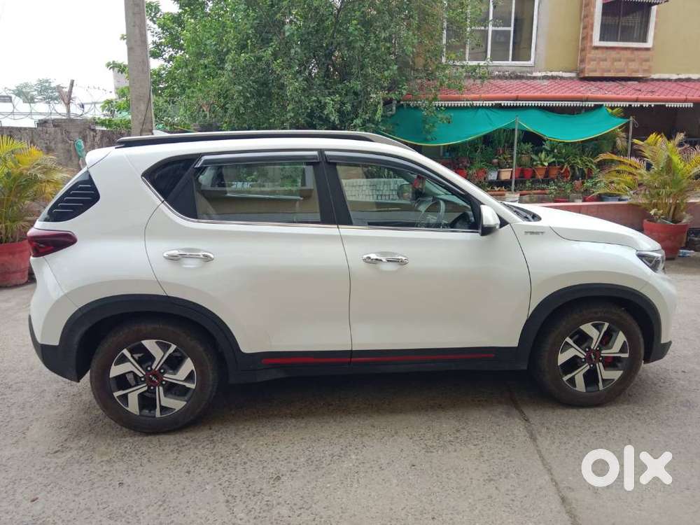 Kia Sonet Petrol Automatic Top Model