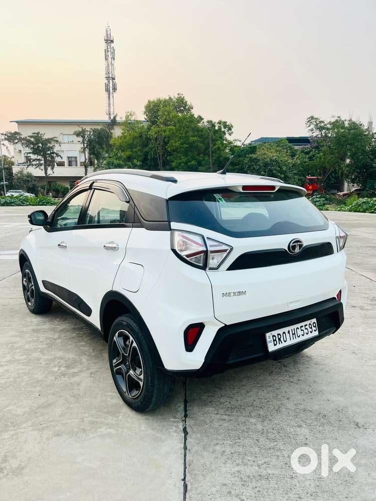 Tata Nexon 1.5 Revotorq Xm (s), 2023, Diesel