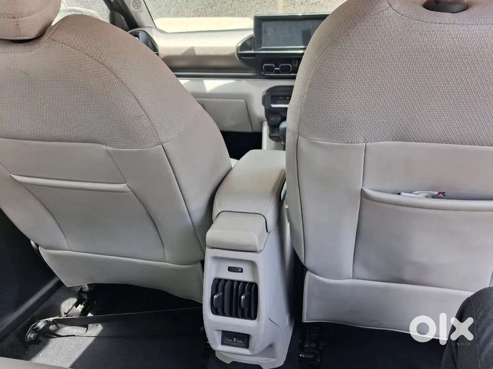 मुझे अपनी कंपनी के डेमो व्हीकल बेचने हैं।